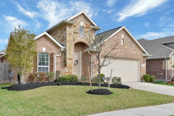 https://LoisDecaro.NewConstructionHomesForYou.com
